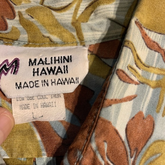 Malihini Hawaii Men’s Hawaiian Print Button Down - Picture 4 of 4